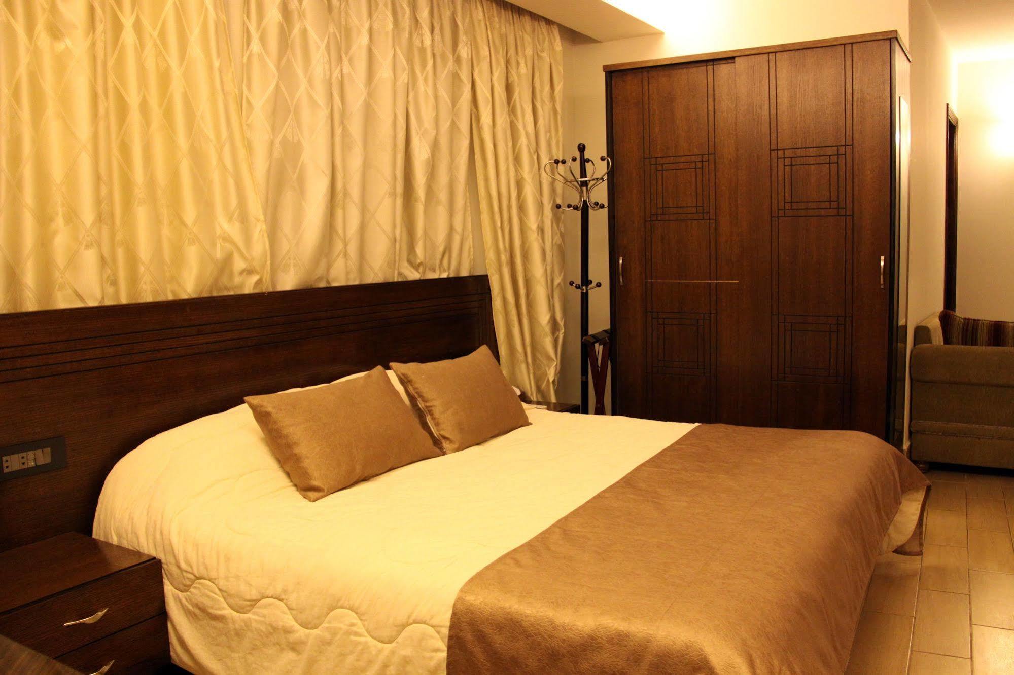 Lamedina Hotel & Resort Jounieh Ngoại thất bức ảnh