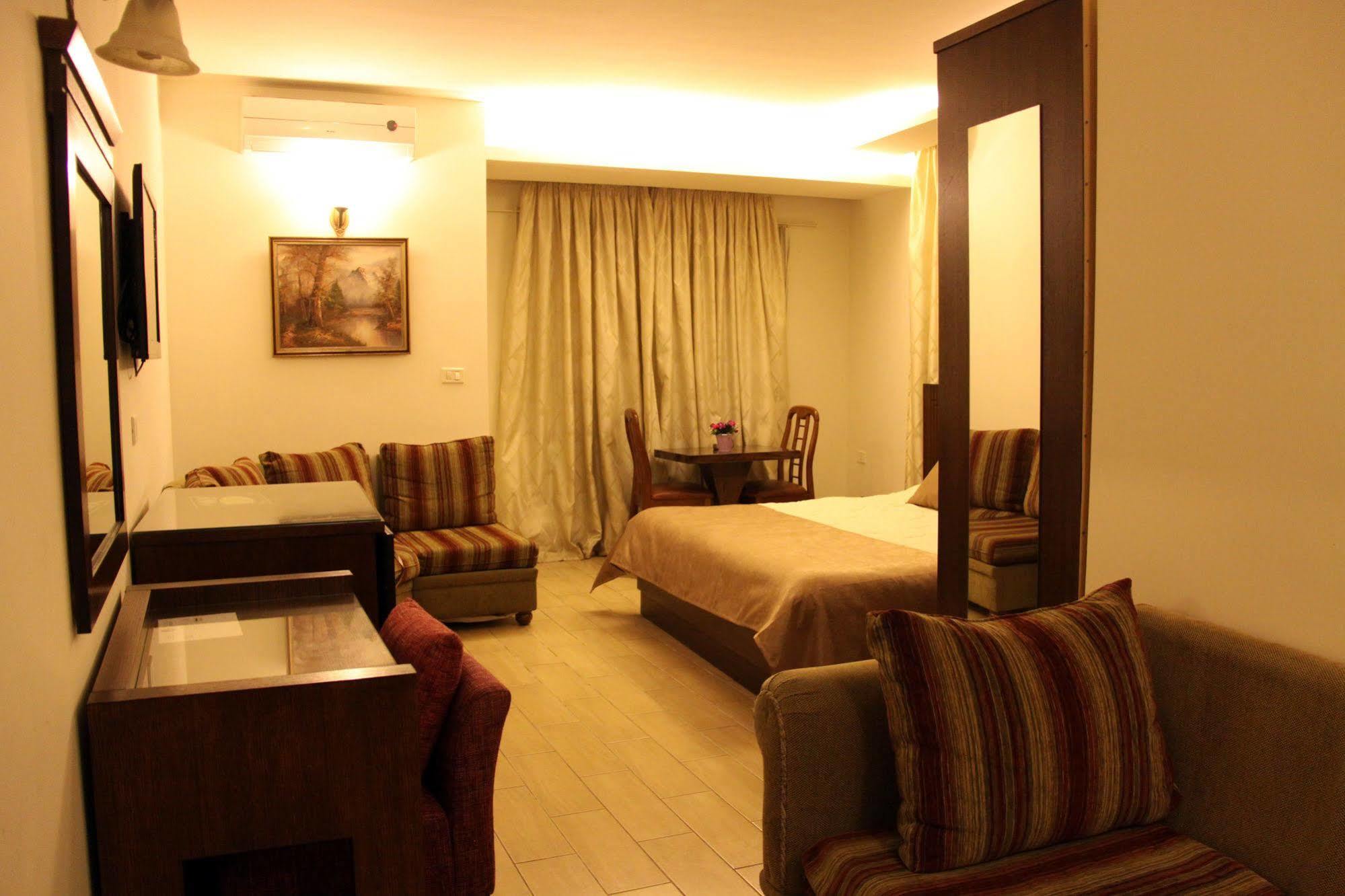 Lamedina Hotel & Resort Jounieh Ngoại thất bức ảnh